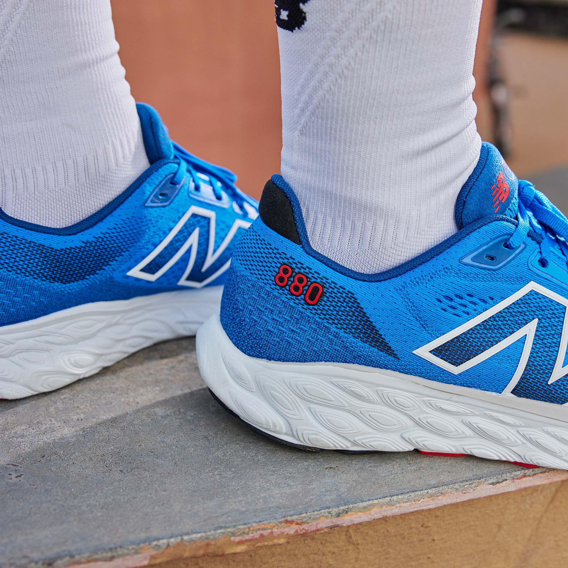 New balance men's 14501 fresh foam walking shoe hot sale