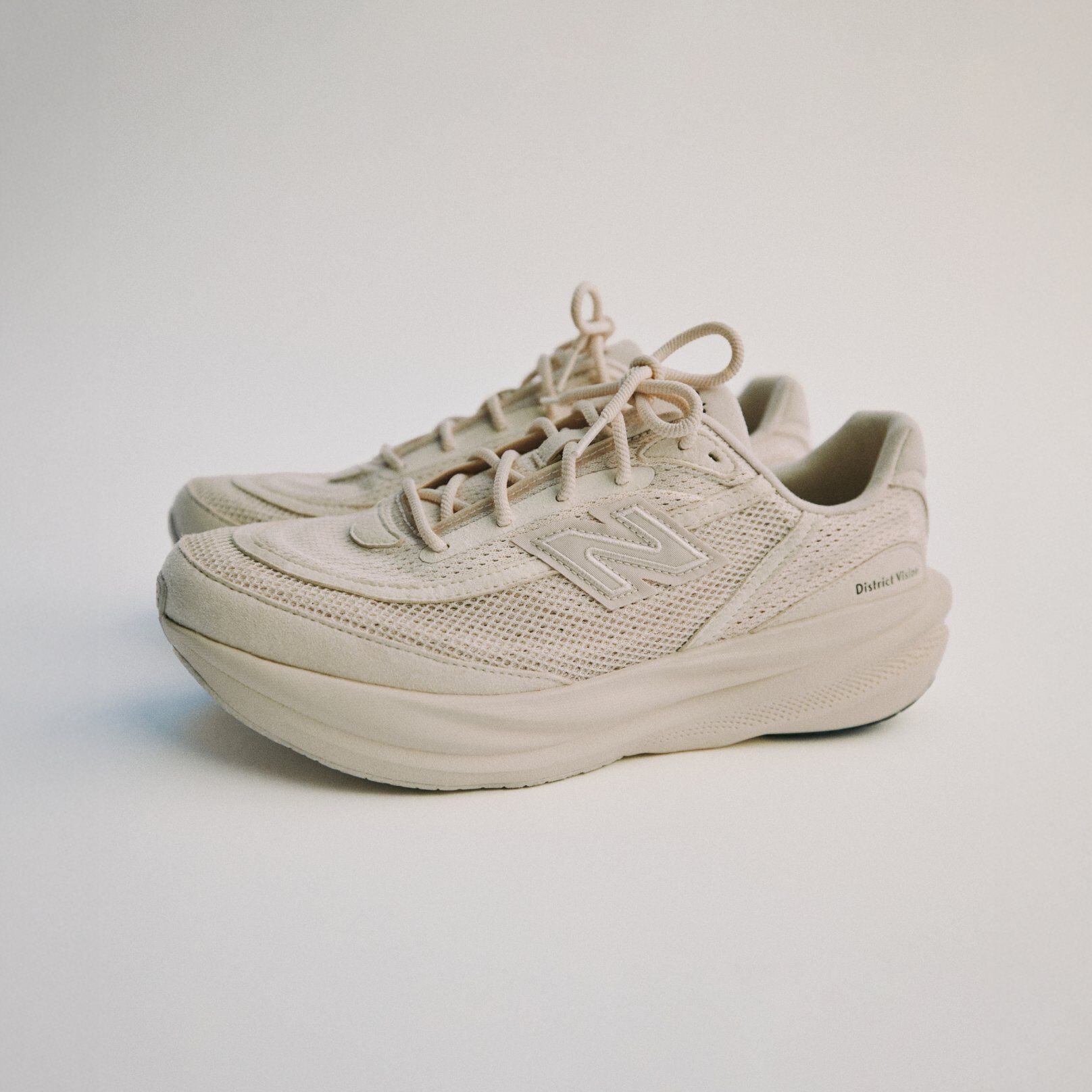 靴 New Balance District Vision 1080v15 Men's District Vision x New Balance 1080v15 men's Shoes - New Balance
