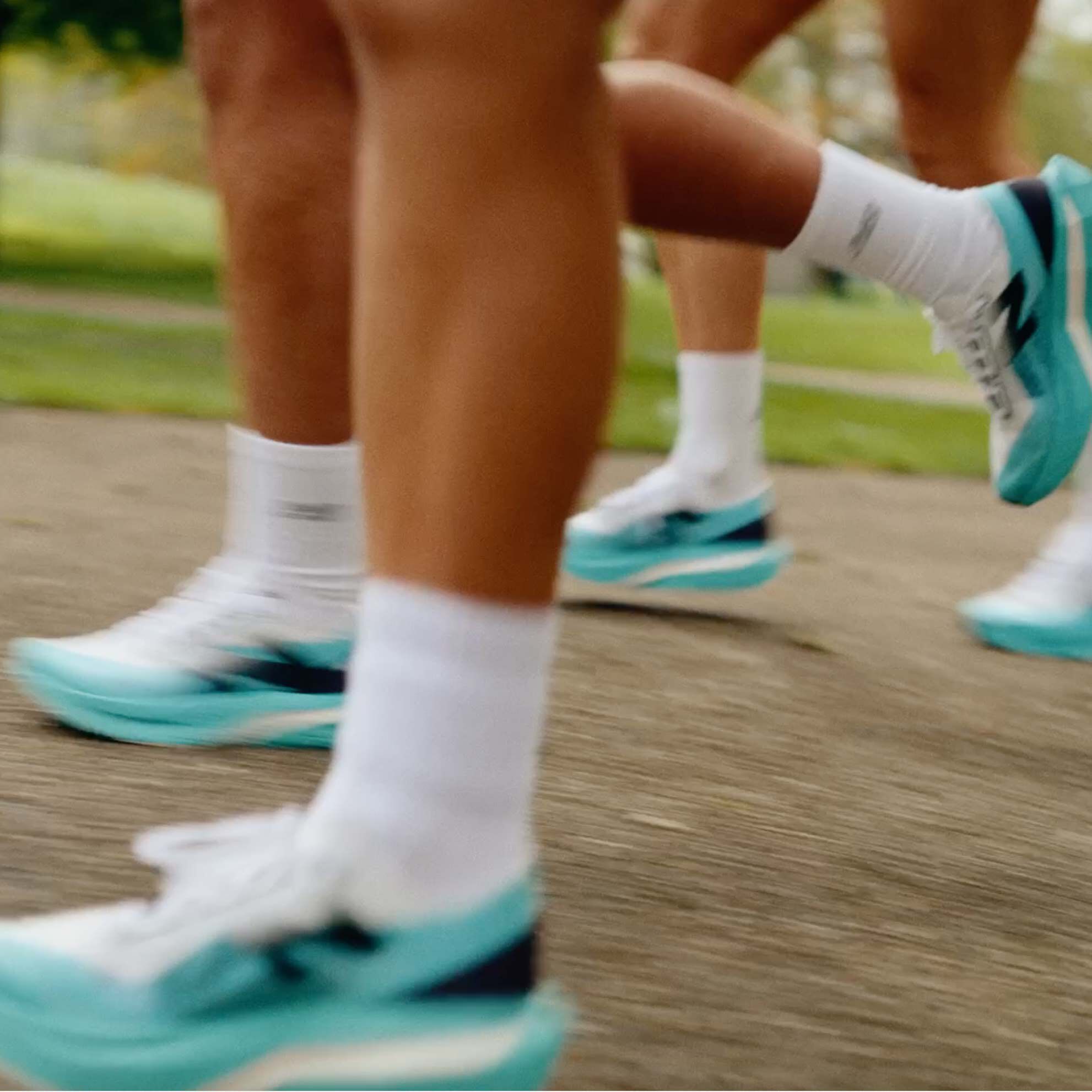 Men's FuelCell SuperComp Elite v4 Shoes - New Balance
