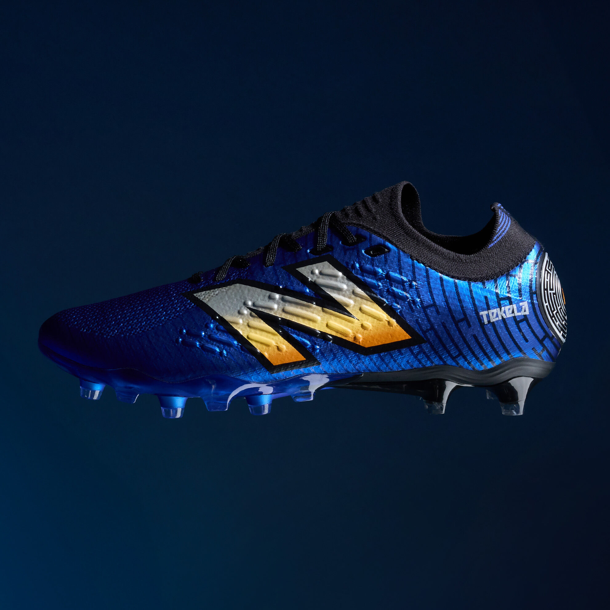 Unisex TEKELA PRO LOW LACED FG V4+ Football Boots - New Balance